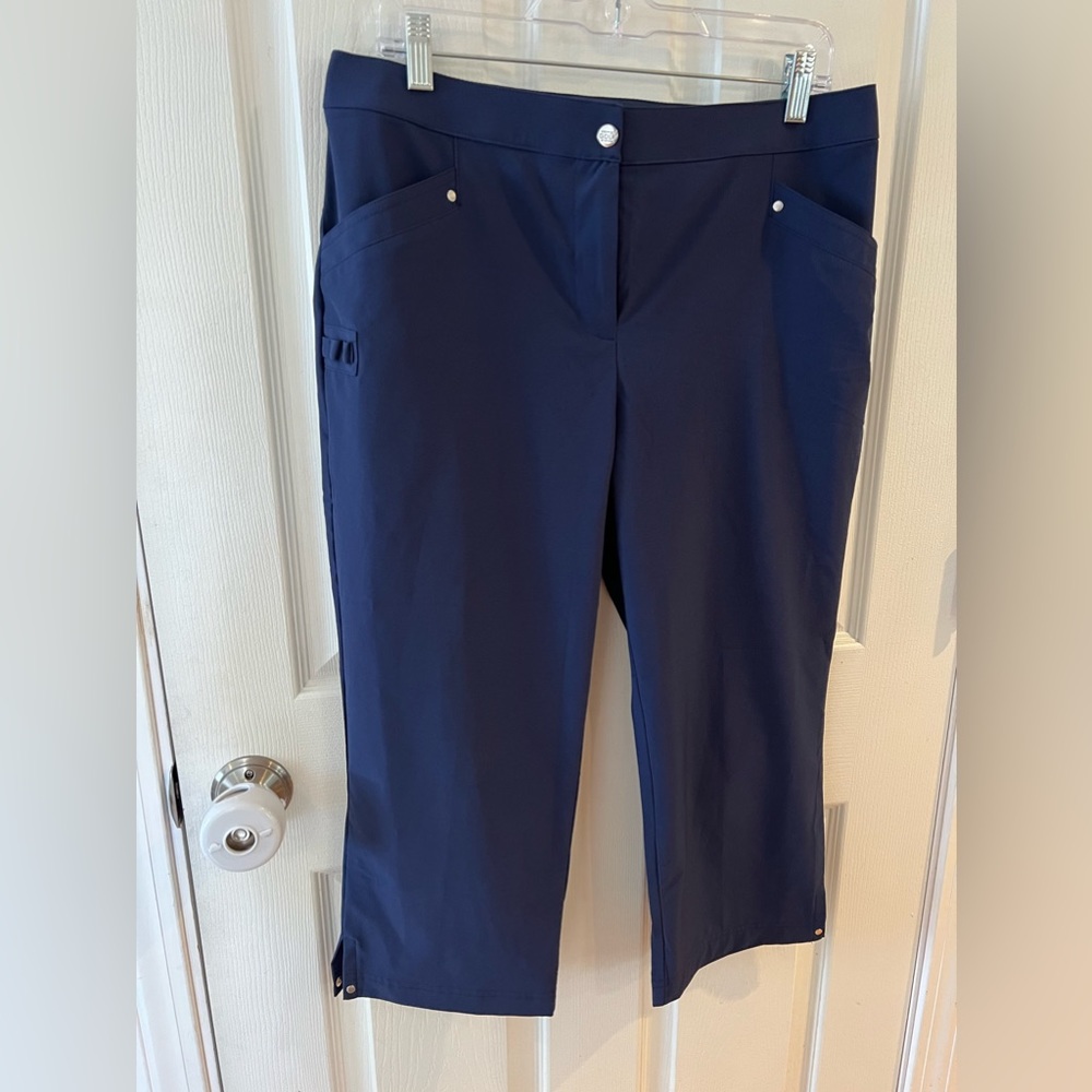 Zenergy Golf by Chicos capris